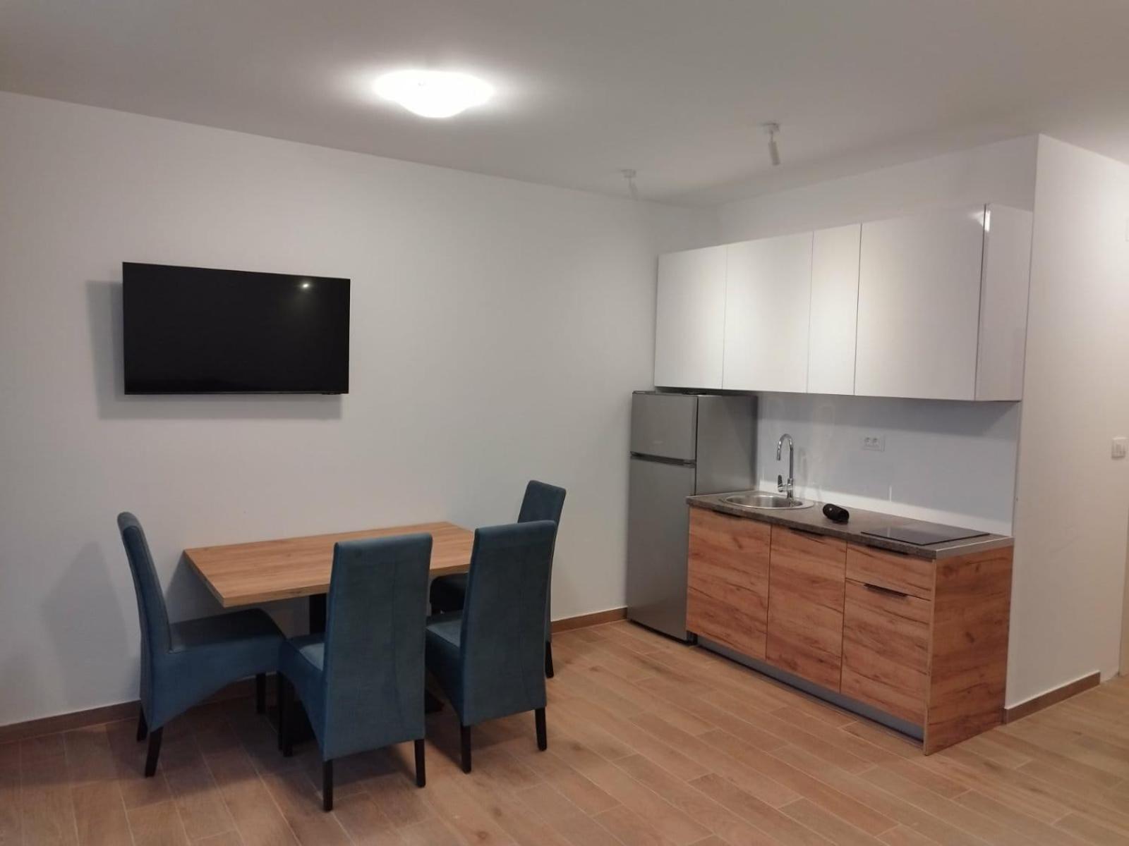 Heart Of Loviste Appartement Buitenkant foto